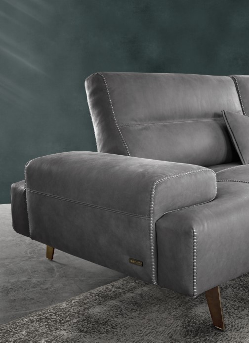 parnian_furniture_new_york_sectional_sofa