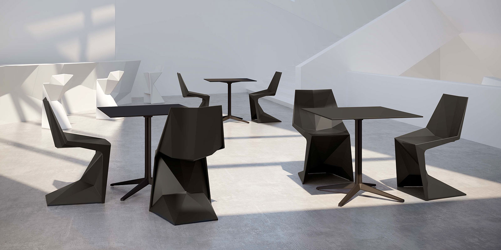 stackable-chairs-design-hospitality-furniture-voxel-karim-rashid-vondom_parnian_furniture
