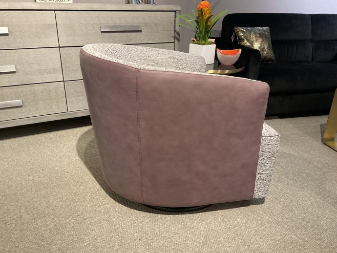lady_swivel_chair_seating_living_room_pink_parnian_furniture
